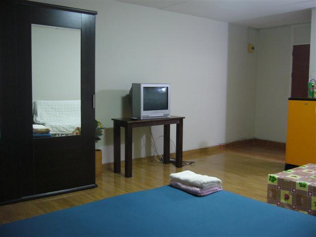 Impact Challenger Muang Thong Thani Service Apartment Бангкок Экстерьер фото