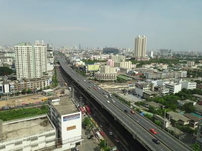 Impact Challenger Muang Thong Thani Service Apartment Бангкок Экстерьер фото