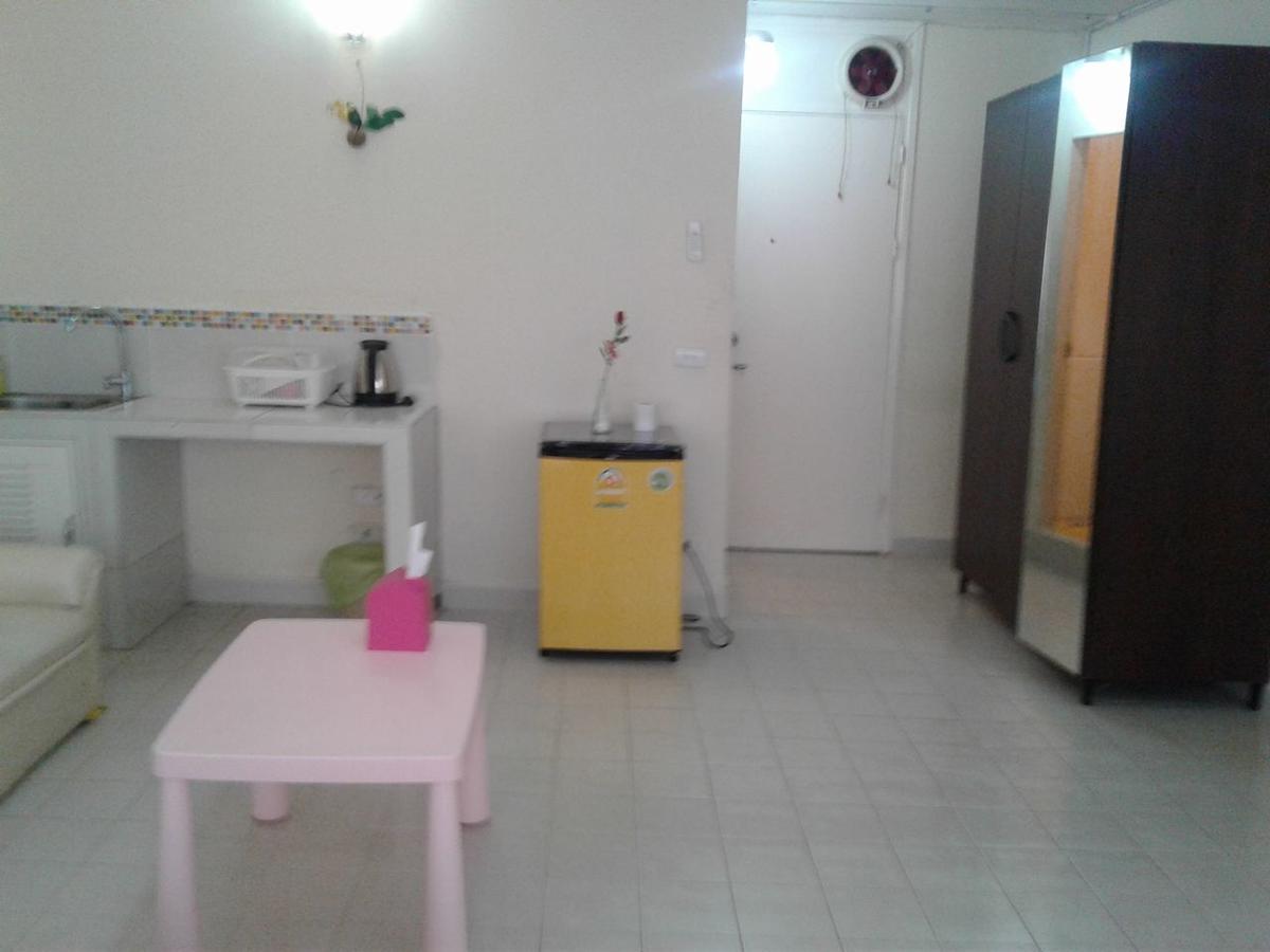 Impact Challenger Muang Thong Thani Service Apartment Бангкок Экстерьер фото